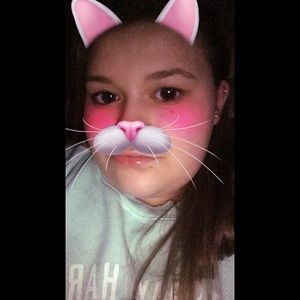 Meet your Posher, Karlie