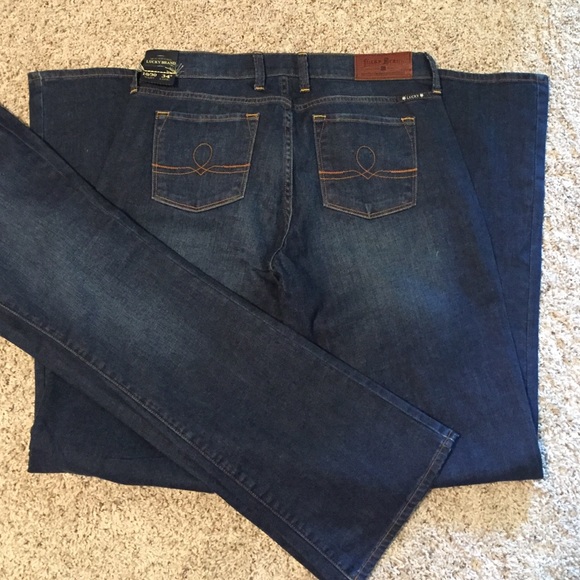 Last chance sale! Lucky Brand Jeans Sophia Boot - Picture 2 of 4