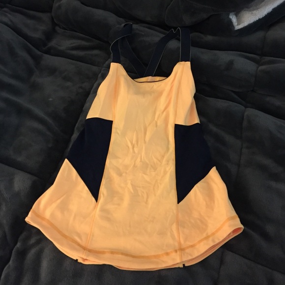 Lululemon tank top size 4