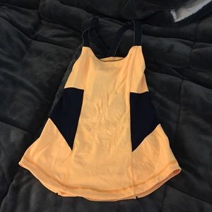 Lululemon tank top size 4