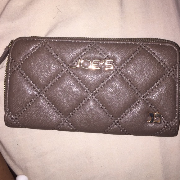 Joe's wallet