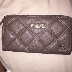 Joe's wallet