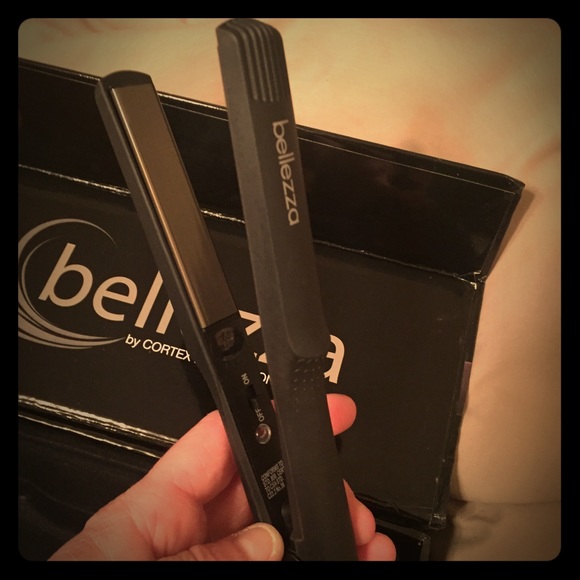 Mini-flat iron that's perfect for travel!