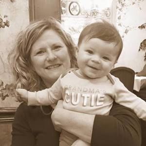 Meet your Posher, Debi