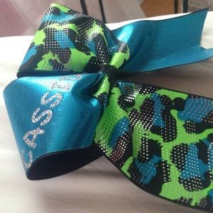 Green and blue cheetah print "Cassidy" bow