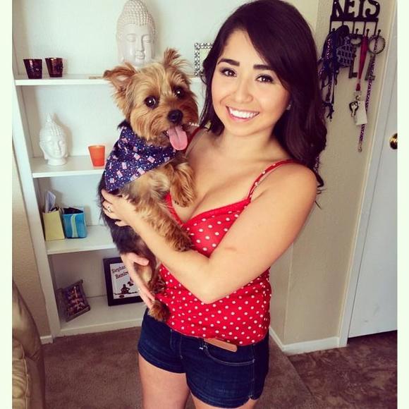 Meet your Posher, Stephanie - Picture 1 of 1