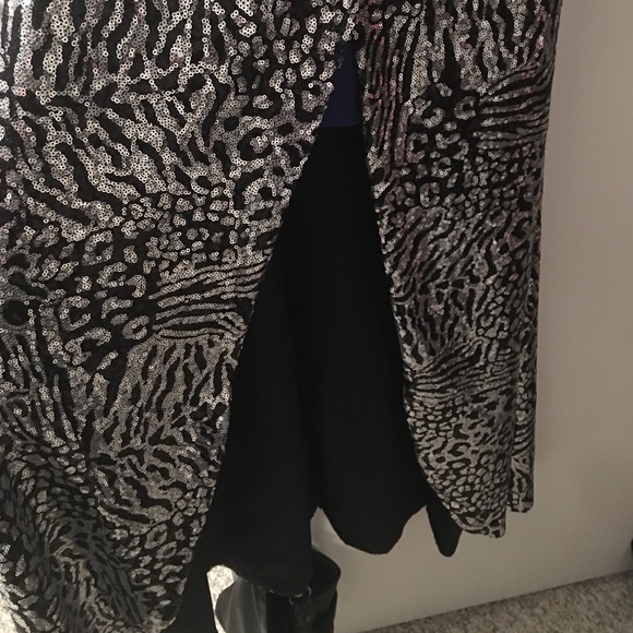 Prom dress size 2 - Picture 2 of 4