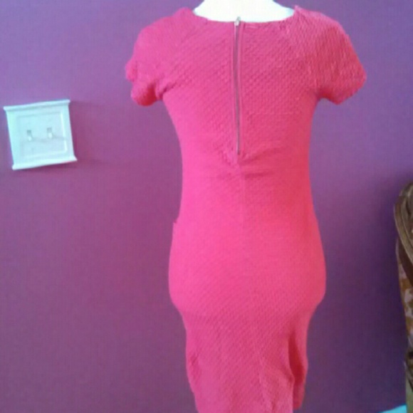 Lilly Pulitzer - Picture 2 of 4