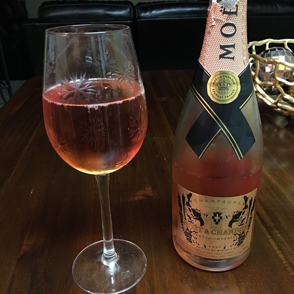 Meet your Posher, Earlena