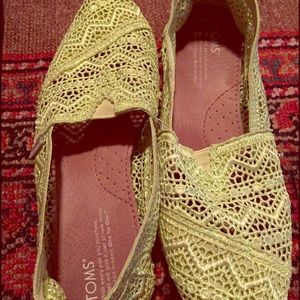 Bright yellow lace TOMS