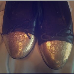 Authentic Chanel flats black and gold