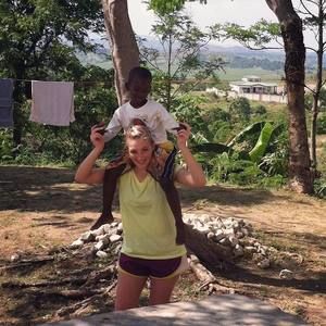 Meet your Posher, Hannah