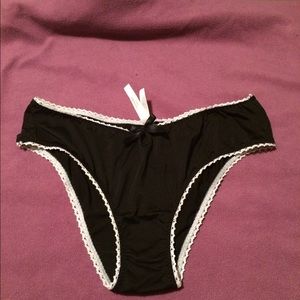 Victoria secret pantie never worn