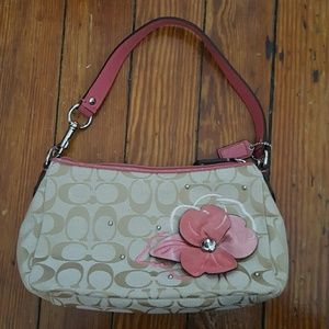 Never Used - Tan / Beige Small Coach Purse