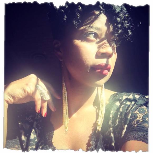 Meet your Posher, Traci