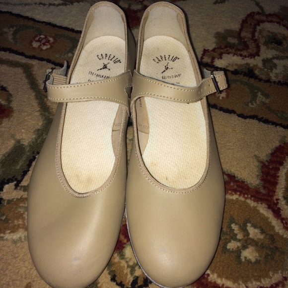 Tap shoes