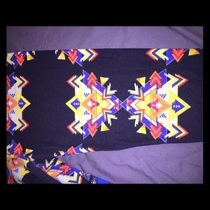 Lularoe Black Aztec one size Leggings