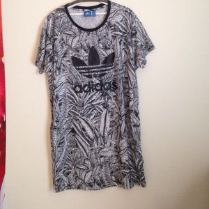 T-shirt dress