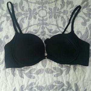 VS black push up bra