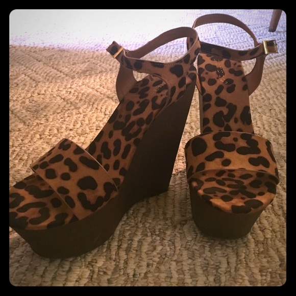 Cheetah Wedges