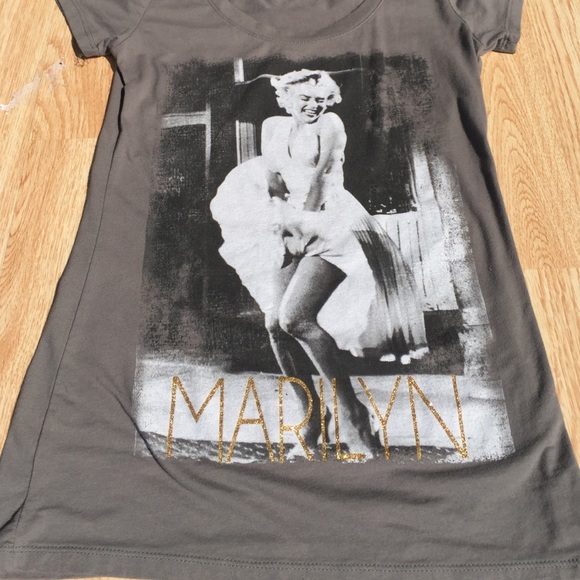 Marilyn Tee