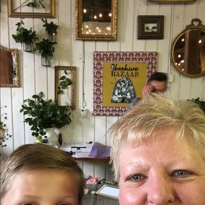 Meet your Posher, Christy