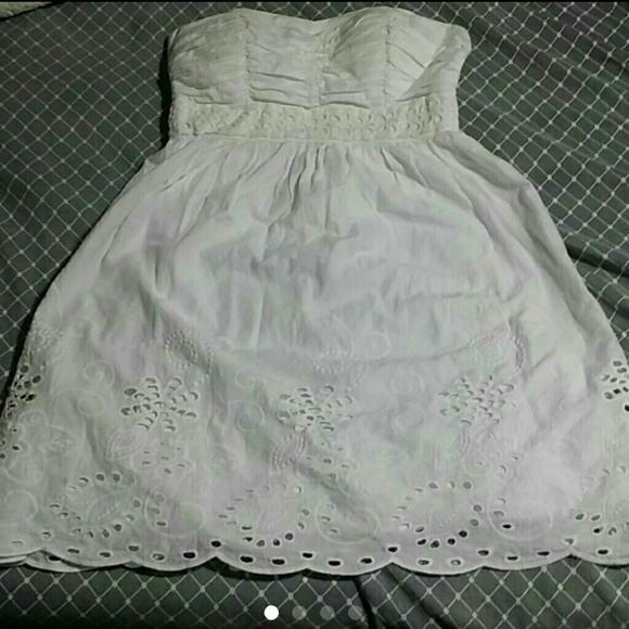 Strapless dress