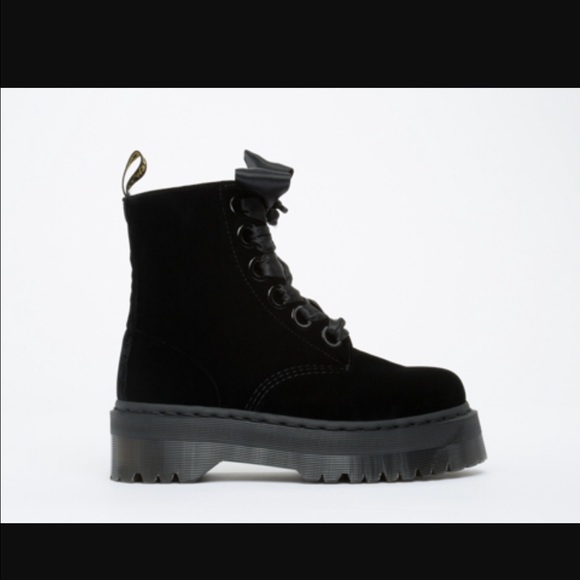 Dr. Marten Molly boot