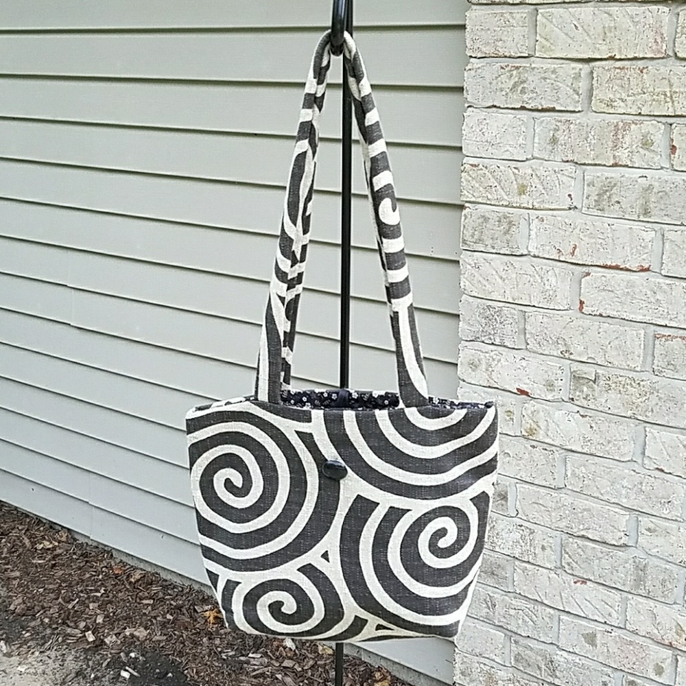 Cute Brown & Cream Purse