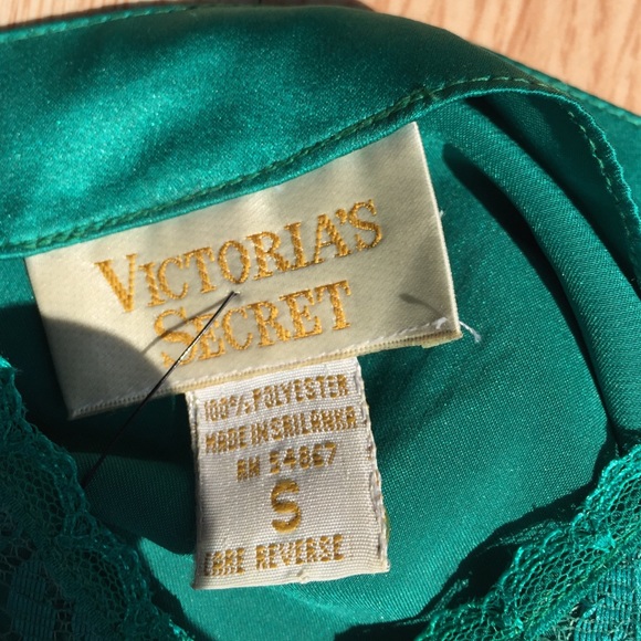 Victoria Secret Top - Picture 2 of 3