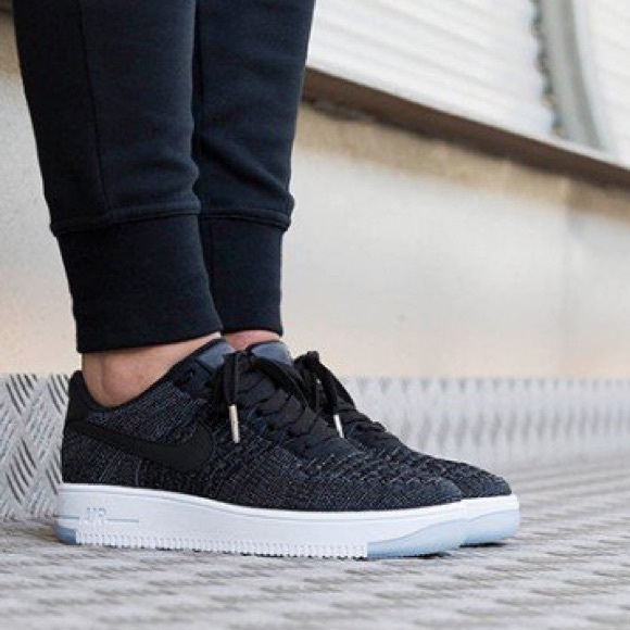 NIKE ♠️ ONE LEFT😬Air Force 1 Flyknit NWT/NIB - Picture 3 of 3