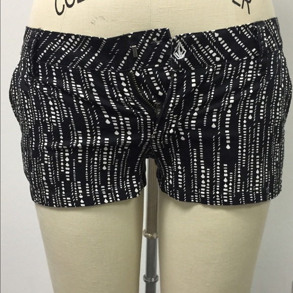 Geometric print shorts