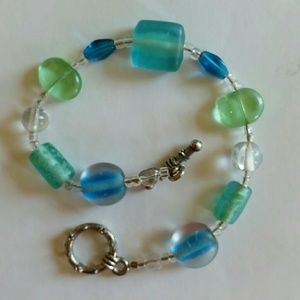 $5 Beautiful "sea glass" bracelet
