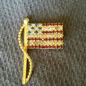 Vintage USA flag brooch