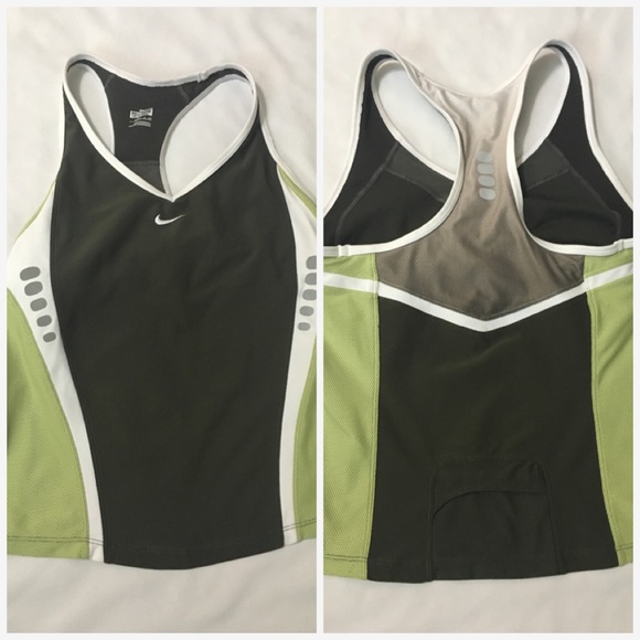 Nike Tops - Nike razor back