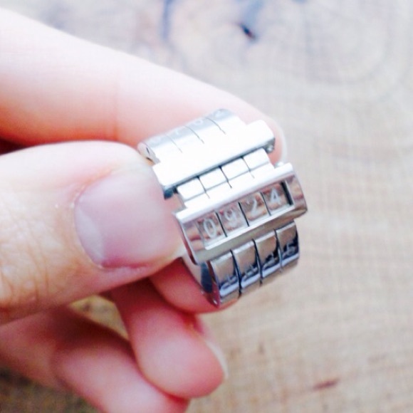 Swatch ring RESERVED for @mtrescott