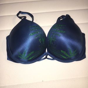 NWOT VS bombshell bra