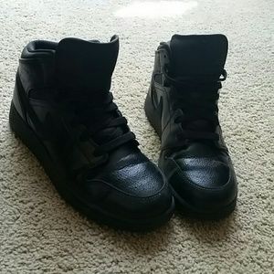 Black Nike shoes