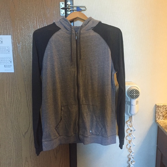 Under Armour Loose Heat Gear XL