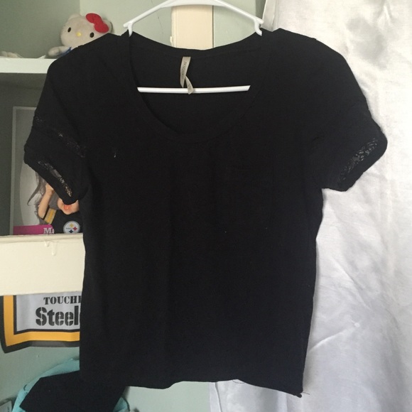 CUTE CROP TOP