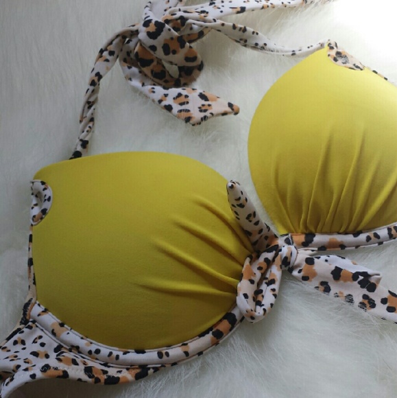 Victoria's Secret bikini