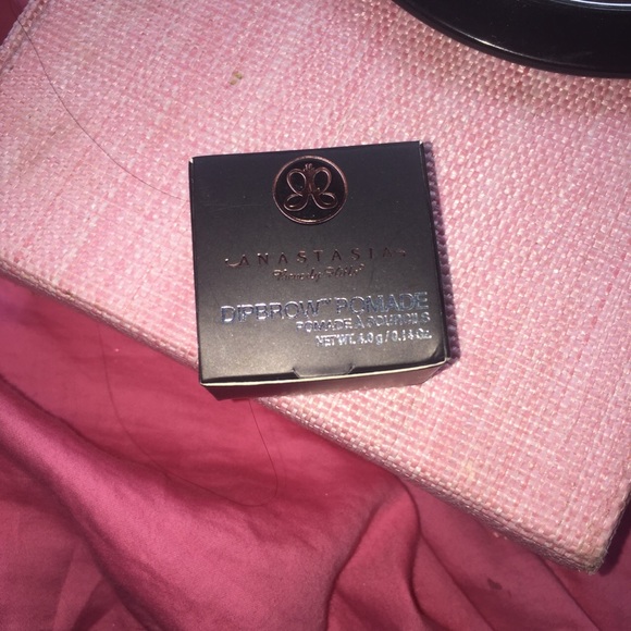 Anastasia Beverly Hills Dipbrow Pomade