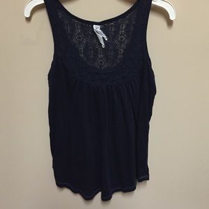 Navy blue top from Aeropostale size: medium!