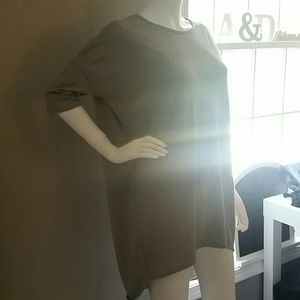 Lularoe EUC medium gray Irma