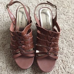 Size 8 brown wedges