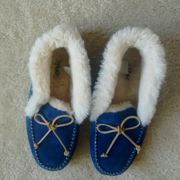 Womens UGG Slippers