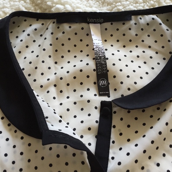(SOLD 📍) Kensie Button Up Polka Dot Collared Top - Picture 2 of 2