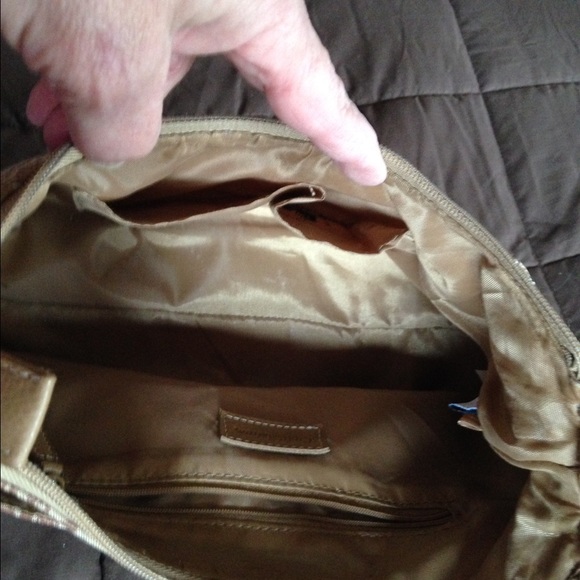 Shoulder bag - Picture 2 of 3
