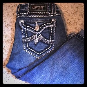 Miss me Bermuda capris