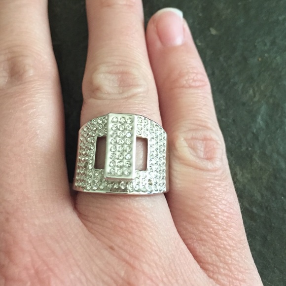 Swarovski ring size 55 (7) - Picture 2 of 4